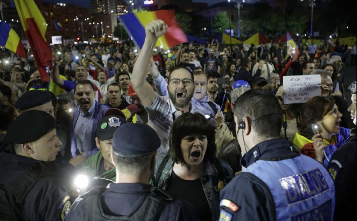 Rumunija%20Protest%20Tvit