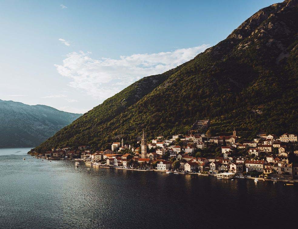 kotor, crna gora, Photo by George Kedenburg III on Unsplash